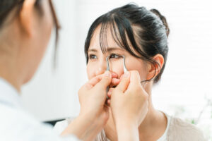 Déroulement d’une intervention de chirurgie oculoplastique