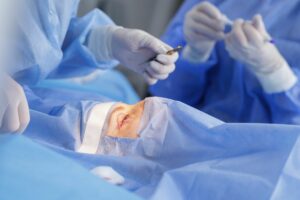 Chirurgie reconstructrice du regard : les résultats attendus